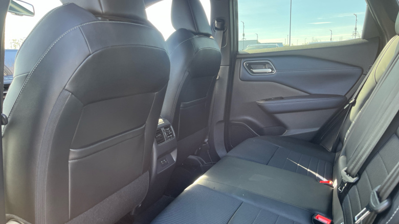 Nissan Qashqai 1.3 DiG-T MH 158 Tekna 5dr Xtronic Petrol Hatchback